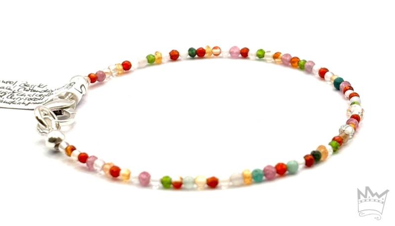 Zartes, buntes Edelsteinarmband