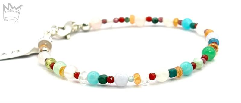 Feines Armbändchen