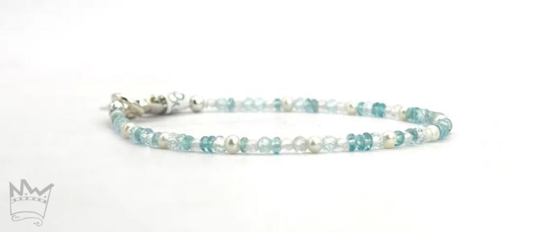 Edelsteinarmband mit Perle