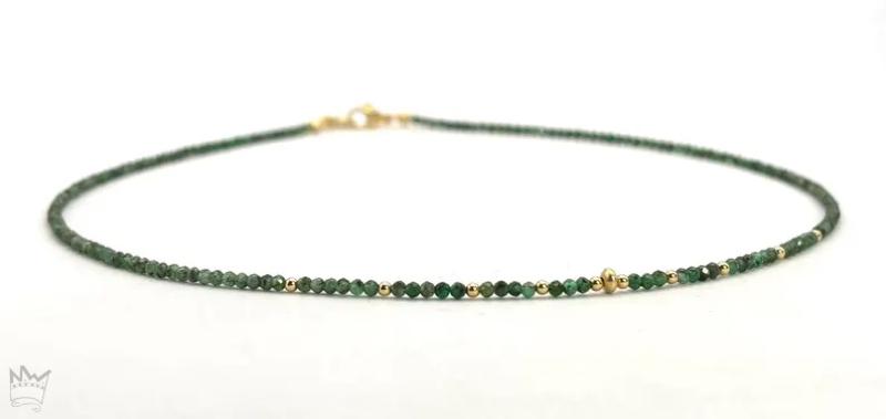 Smaragdkette in 18kt Gelbgold