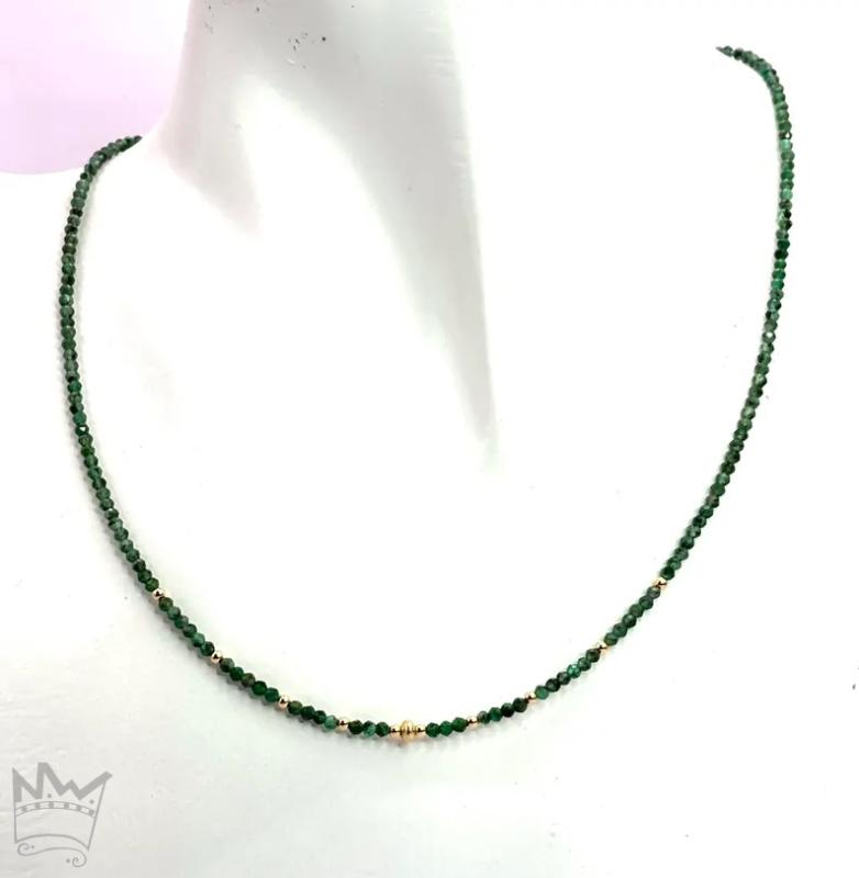 Smaragdkette in 18kt Gelbgold