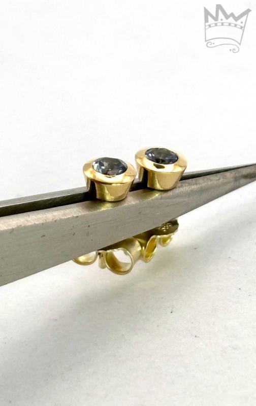 Tansanit Ohrstecker